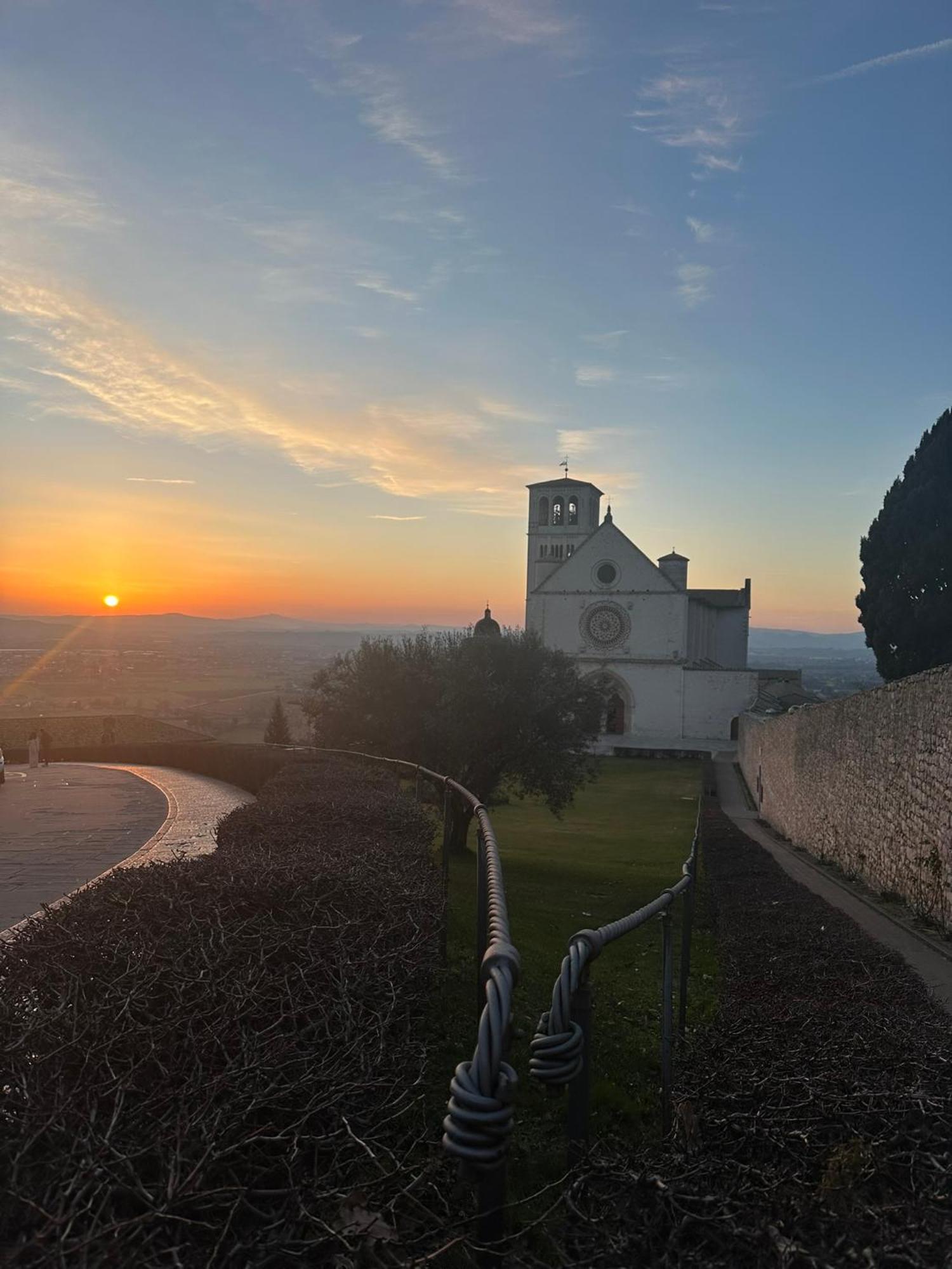 Monolocale L'Anfiteatro Romano Assisi Exterior photo